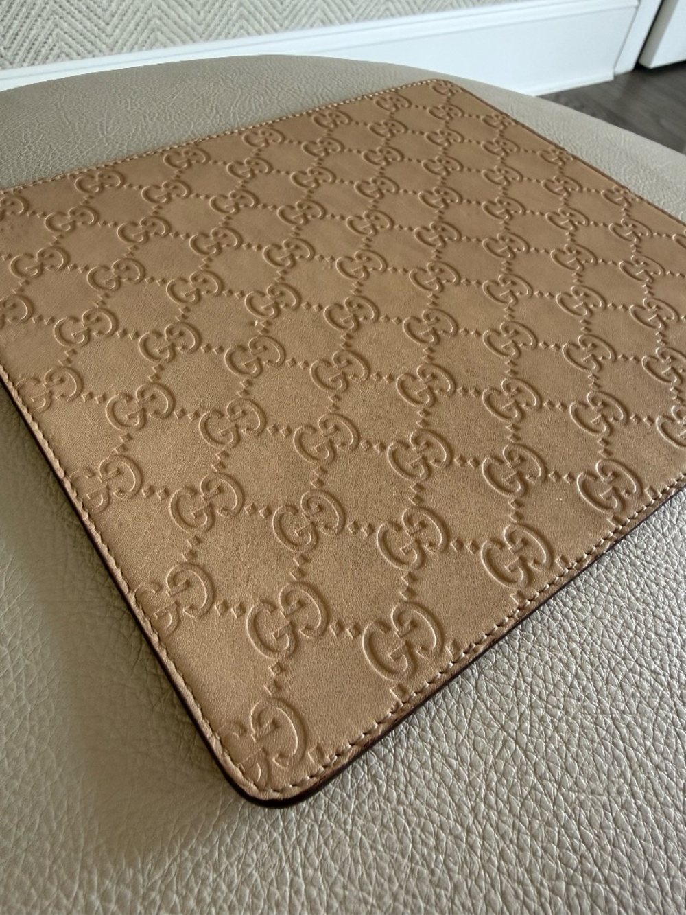 GUCCI Mousepad - Picture 3 of 4